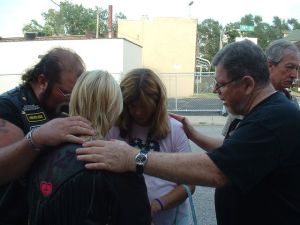 feeding_homeless_012