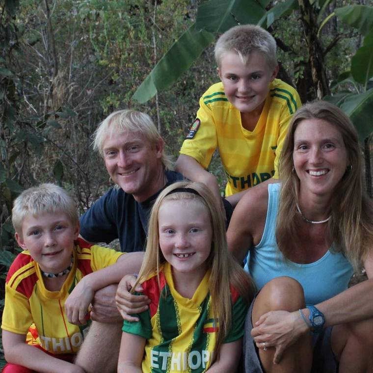 10312701_820249378018604_1375891036475946629_n